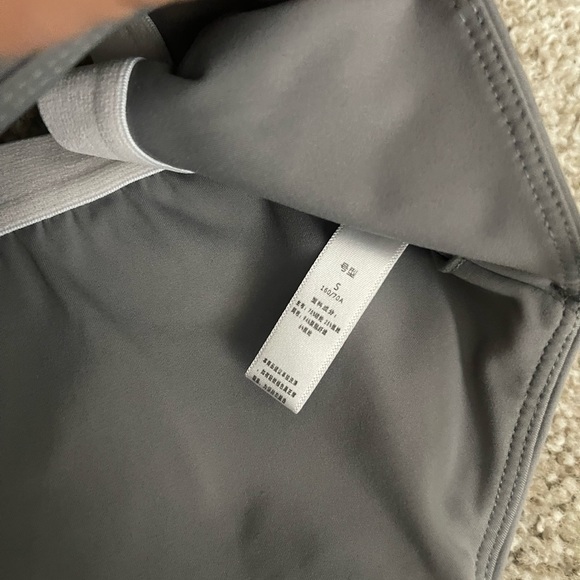 SOLD Workout set - Picture 3 of 4